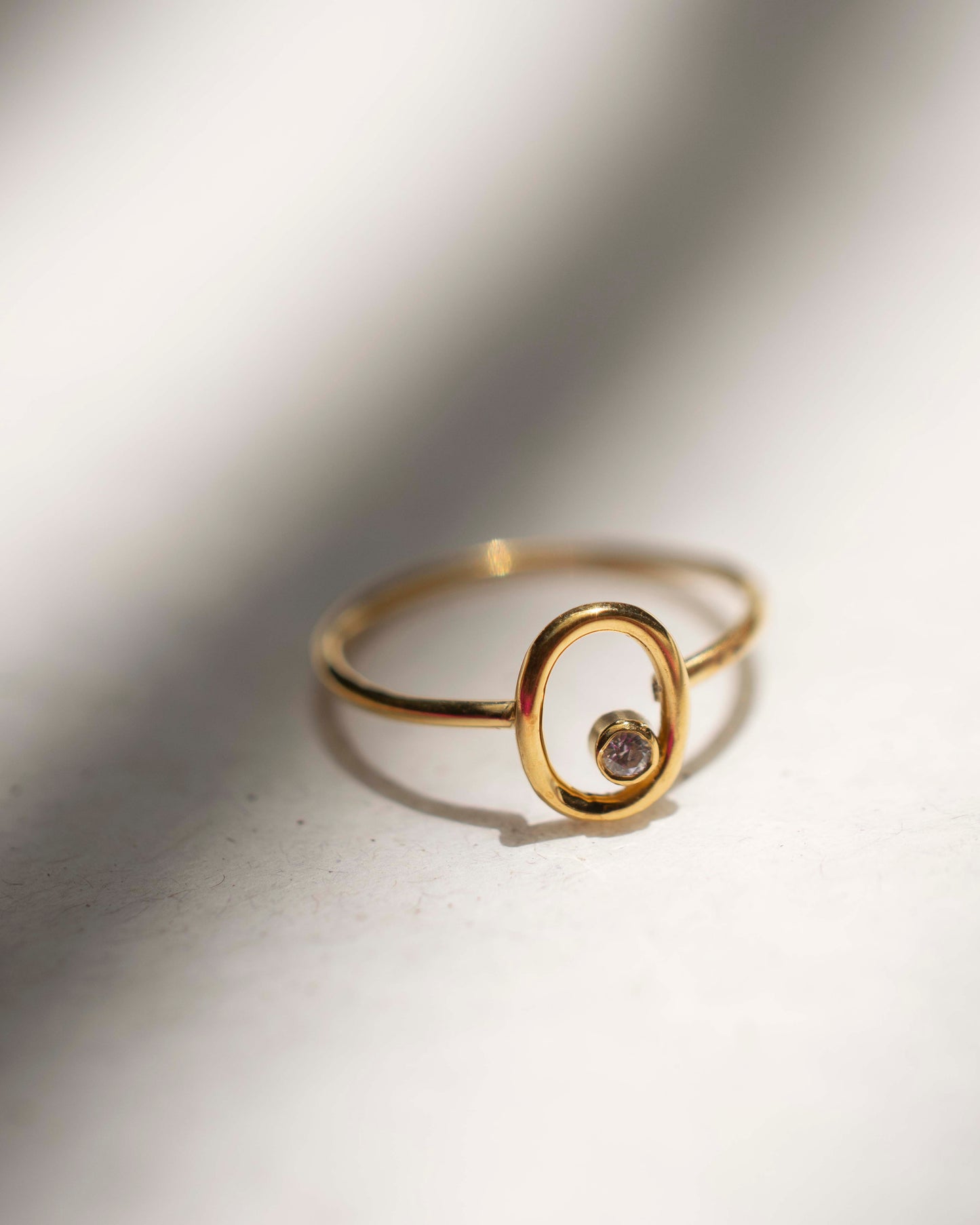 OVAL DIAMOND 14K GOLD RING