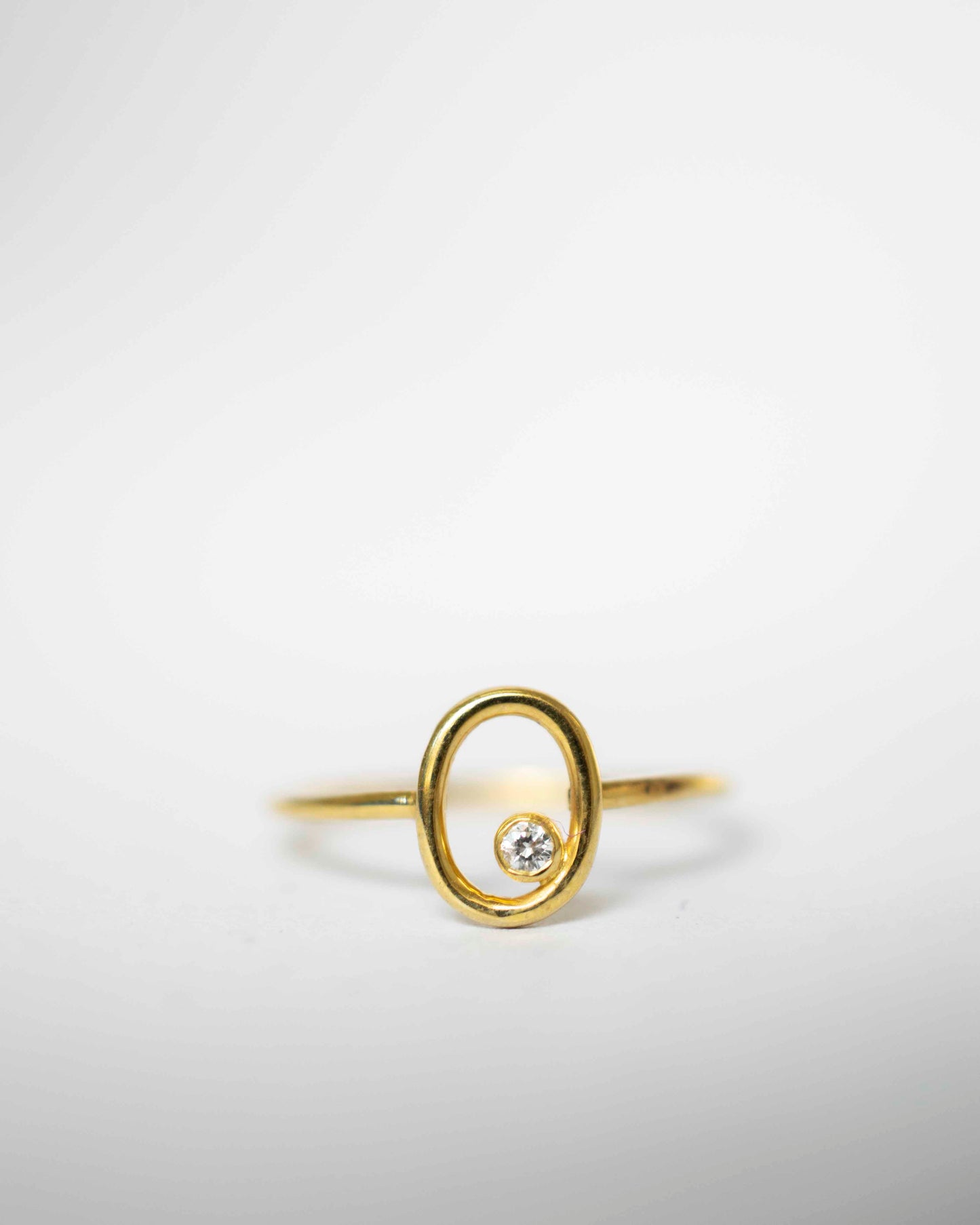 OVAL DIAMOND 14K GOLD RING