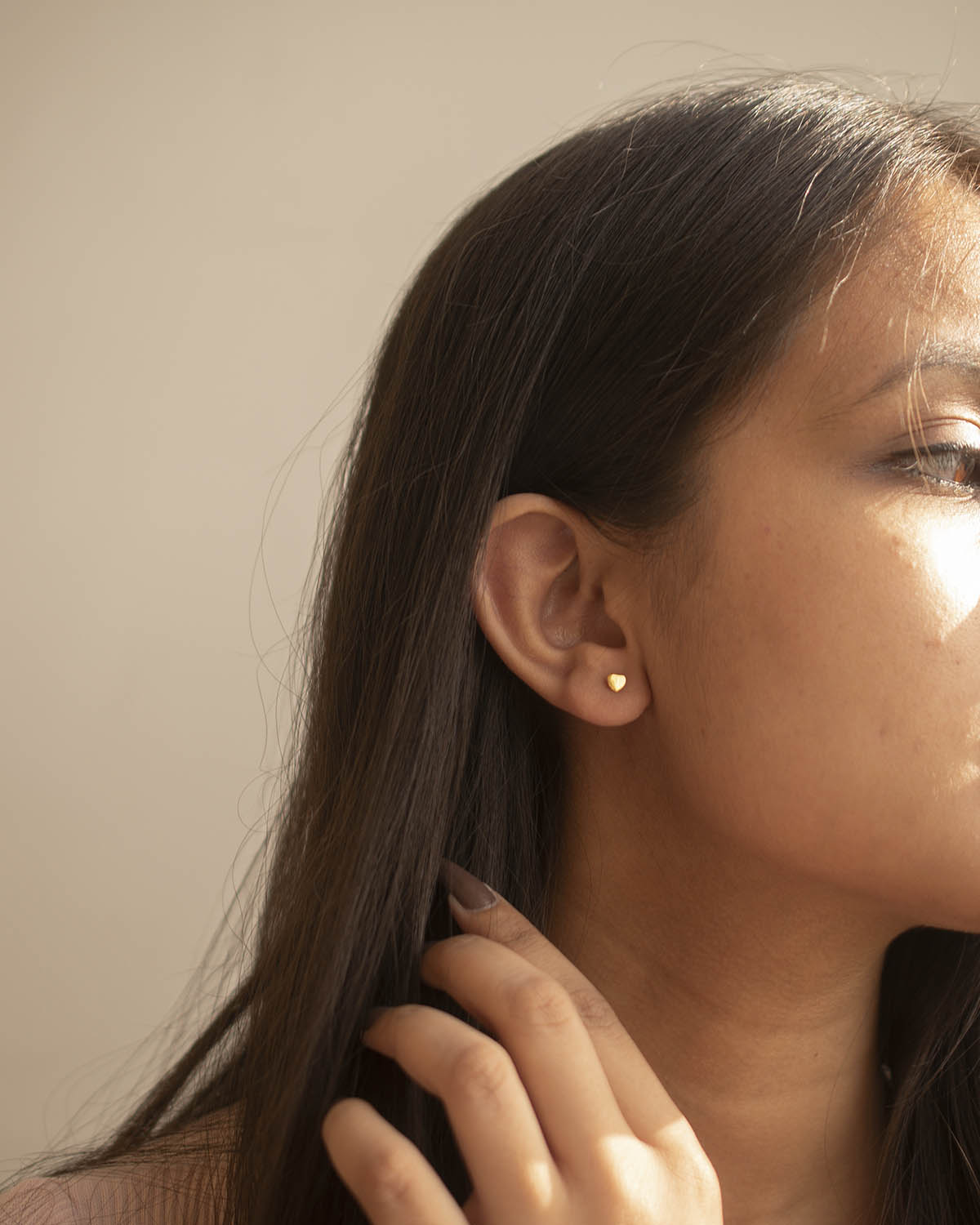 LITTLE HEART STUDS EARRINGS