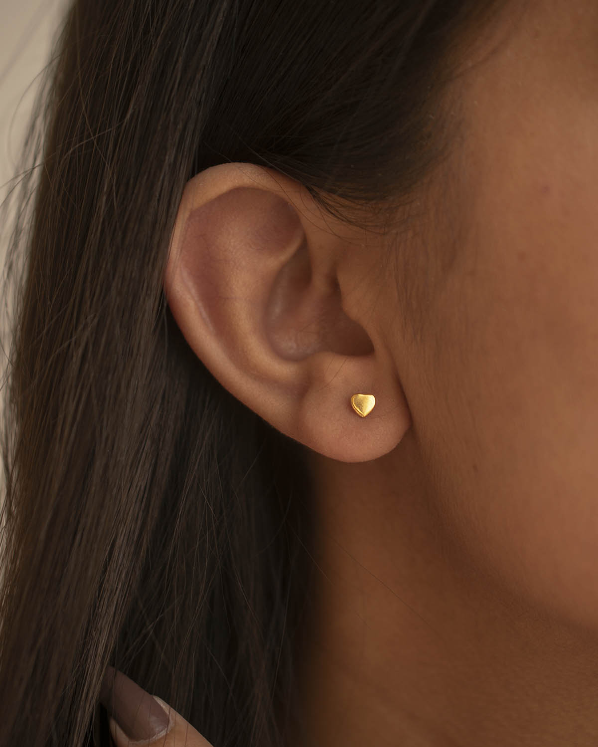 LITTLE HEART STUDS EARRINGS