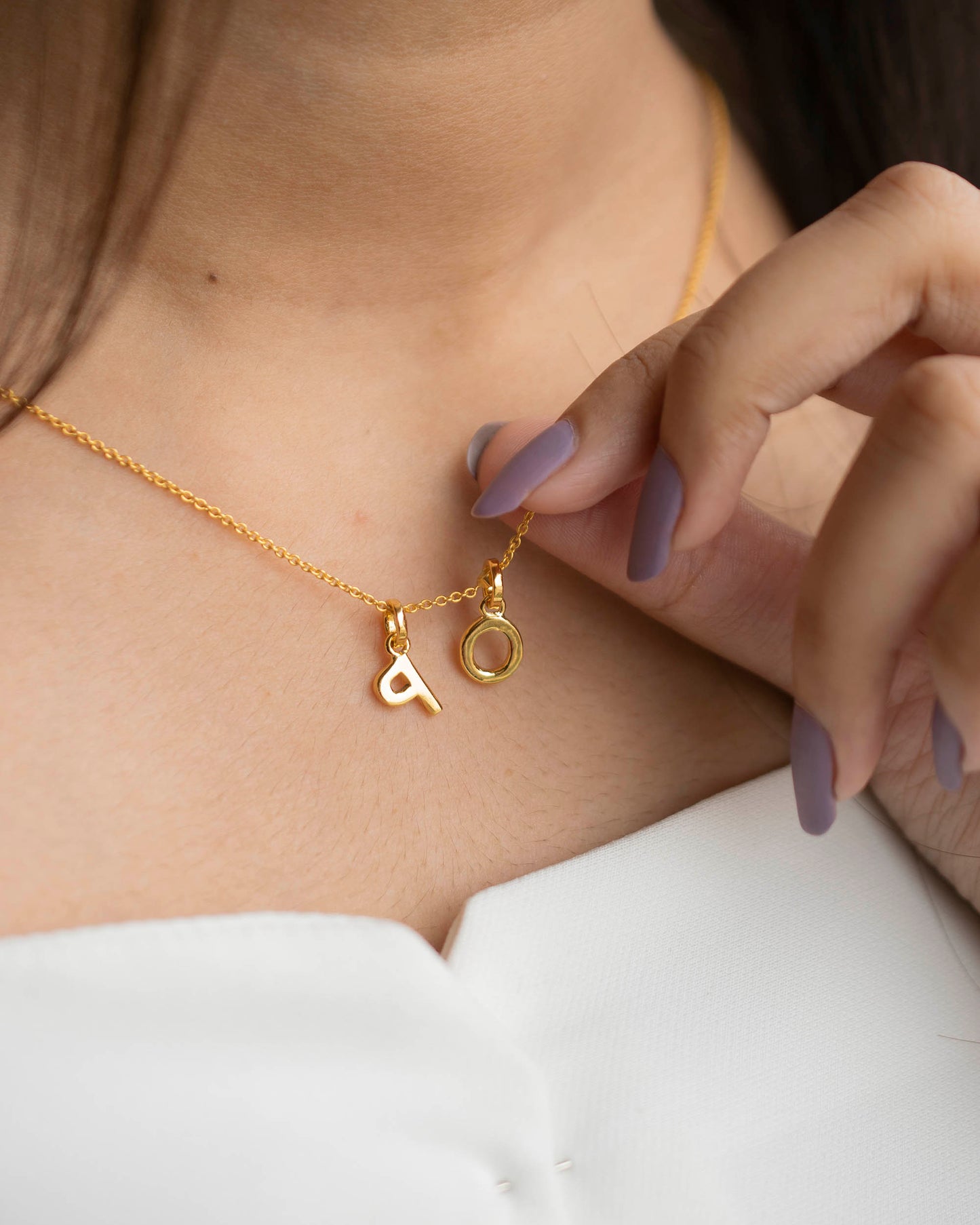 SIMPLE INITIAL CHARM NECKLACE