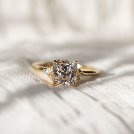 FLORENCE CUSHION SOLITAIRE GOLD RING