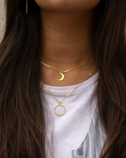 HAMMERED LOOP NECKLACE