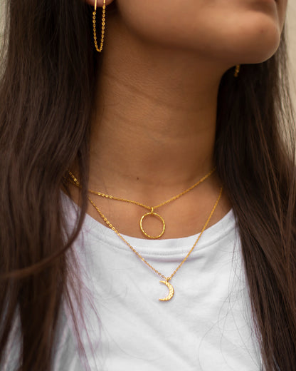 HAMMERED LOOP NECKLACE