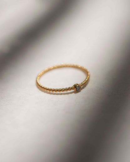 TWISTED TINY DIAMOND 14K GOLD RING