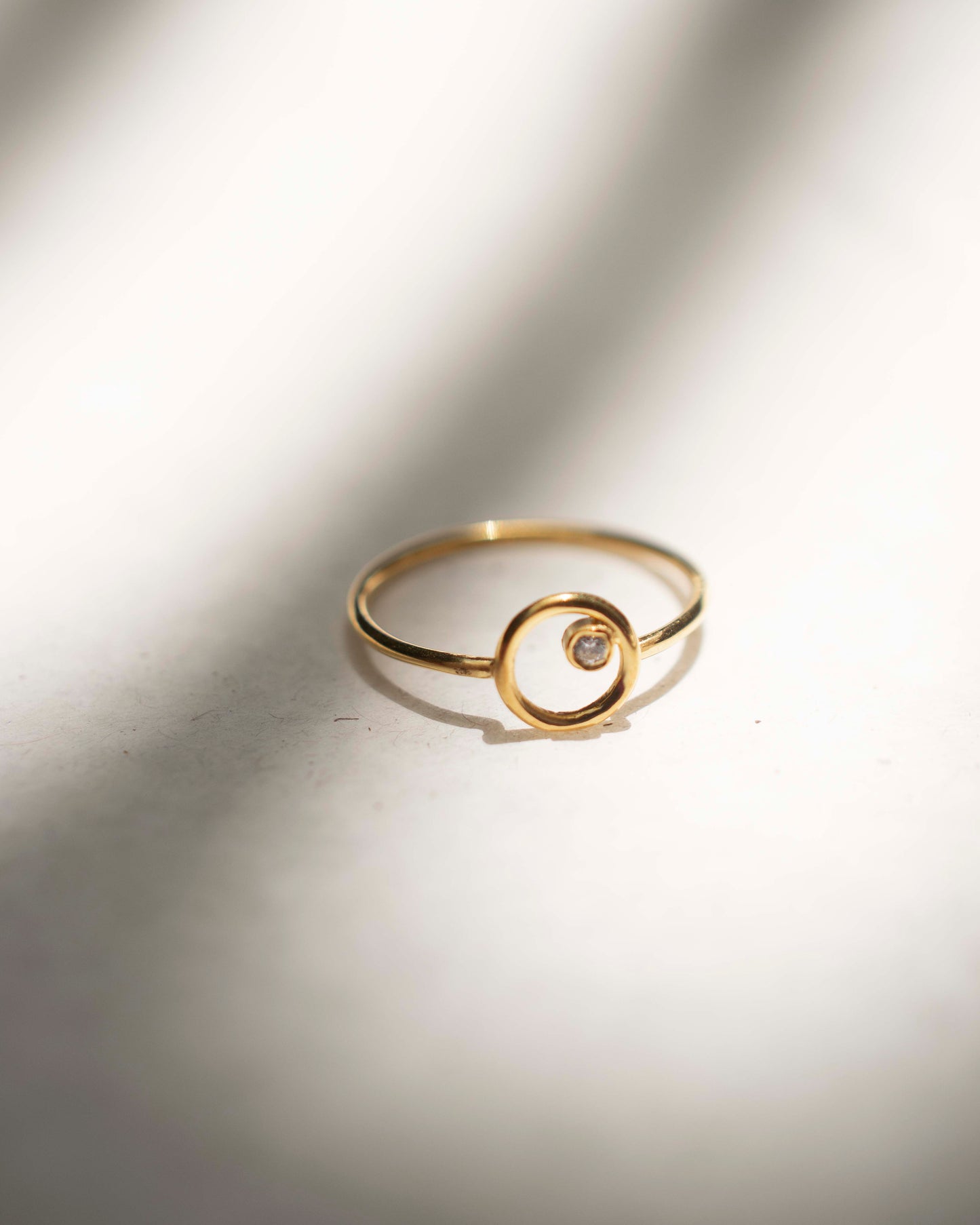 CIRCLE DIAMOND 14K GOLD RING