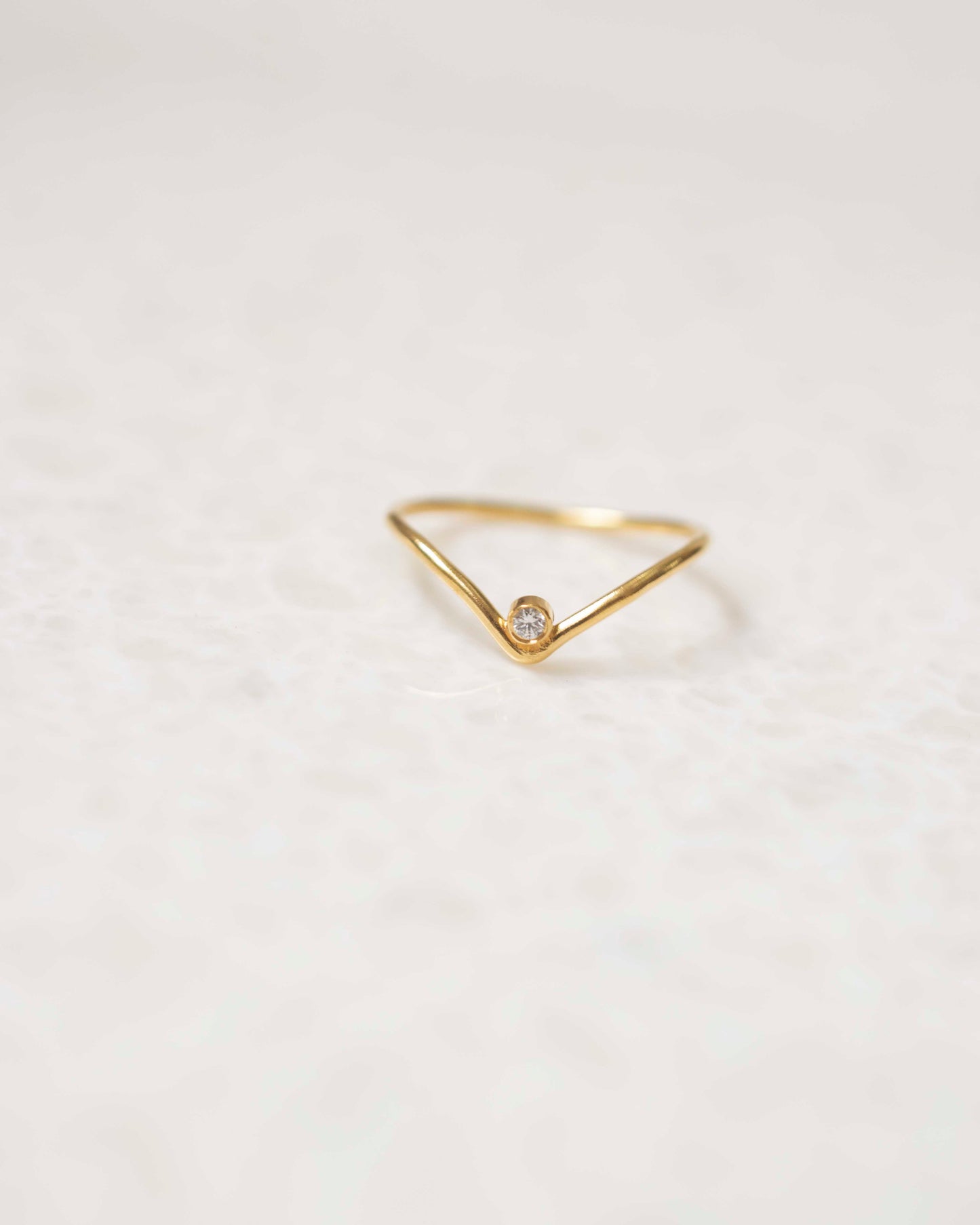 CHEVRON DIAMOND 14K GOLD RING