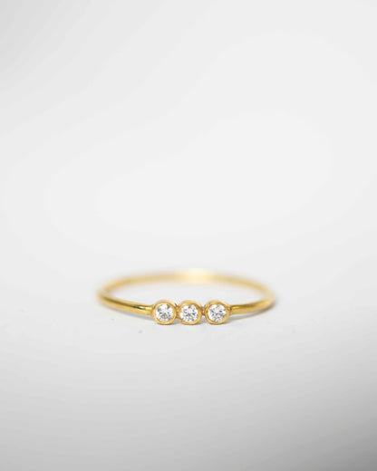 TRIPLE DIAMOND 14K GOLD RING