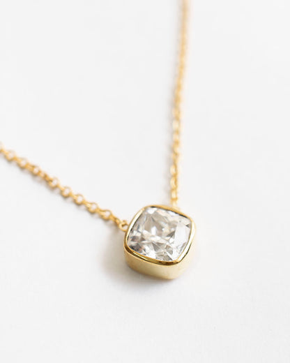 BEZEL BOLD CUSHION NECKLACE