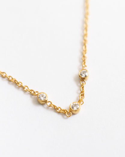 THREE DOT NECKLACE