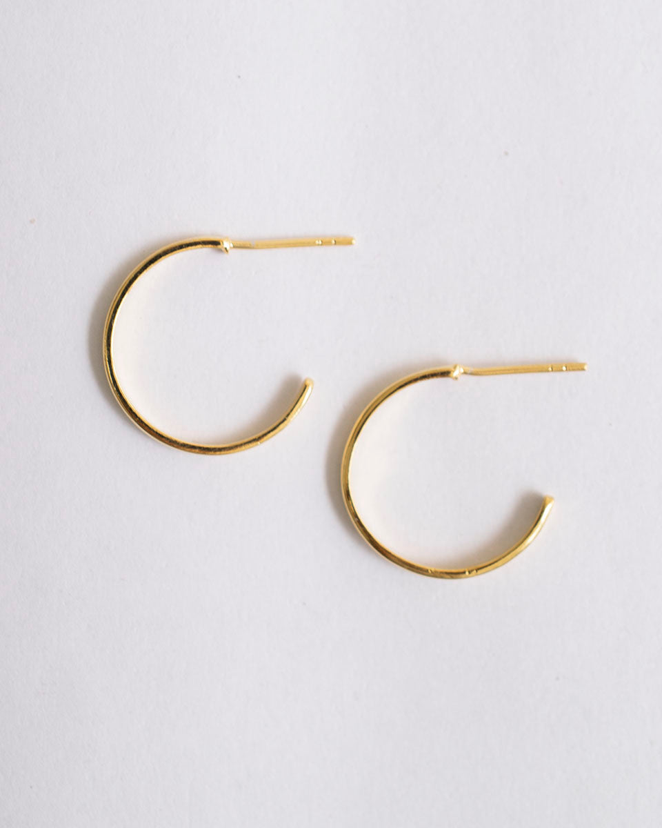 CLASSIC HOOPS STUD EARRINGS