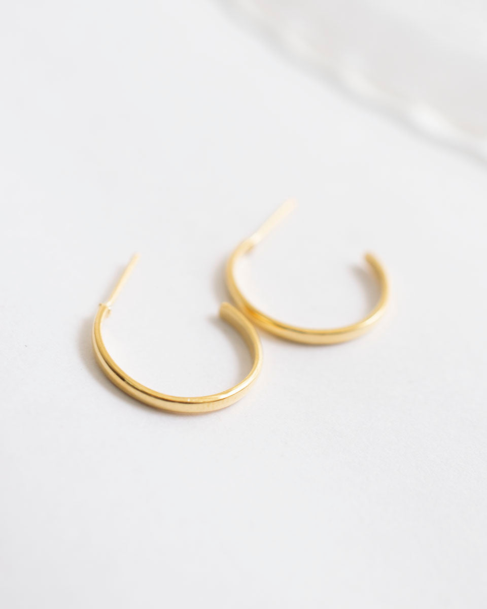 CLASSIC HOOPS STUD EARRINGS