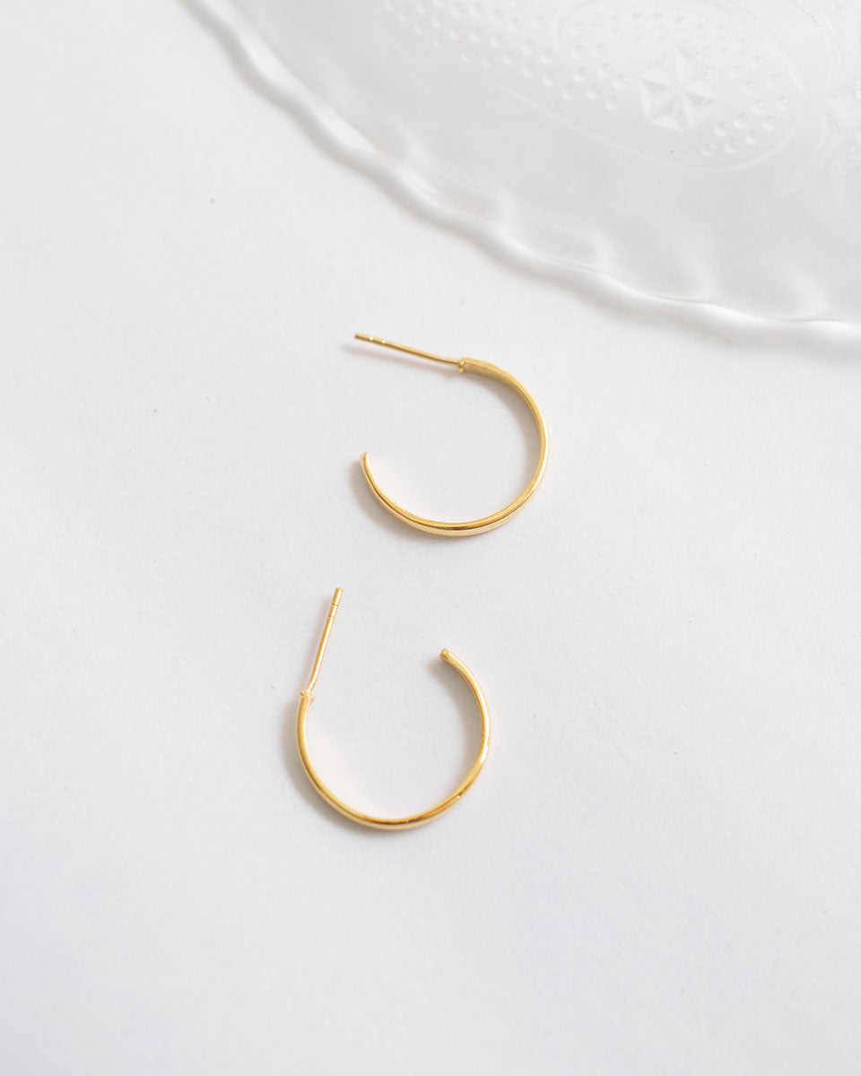 CLASSIC HOOPS STUD EARRINGS