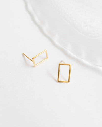 FRAME WIRE EARRINGS