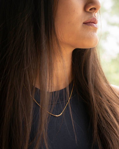 THE CURVE NECKLACE