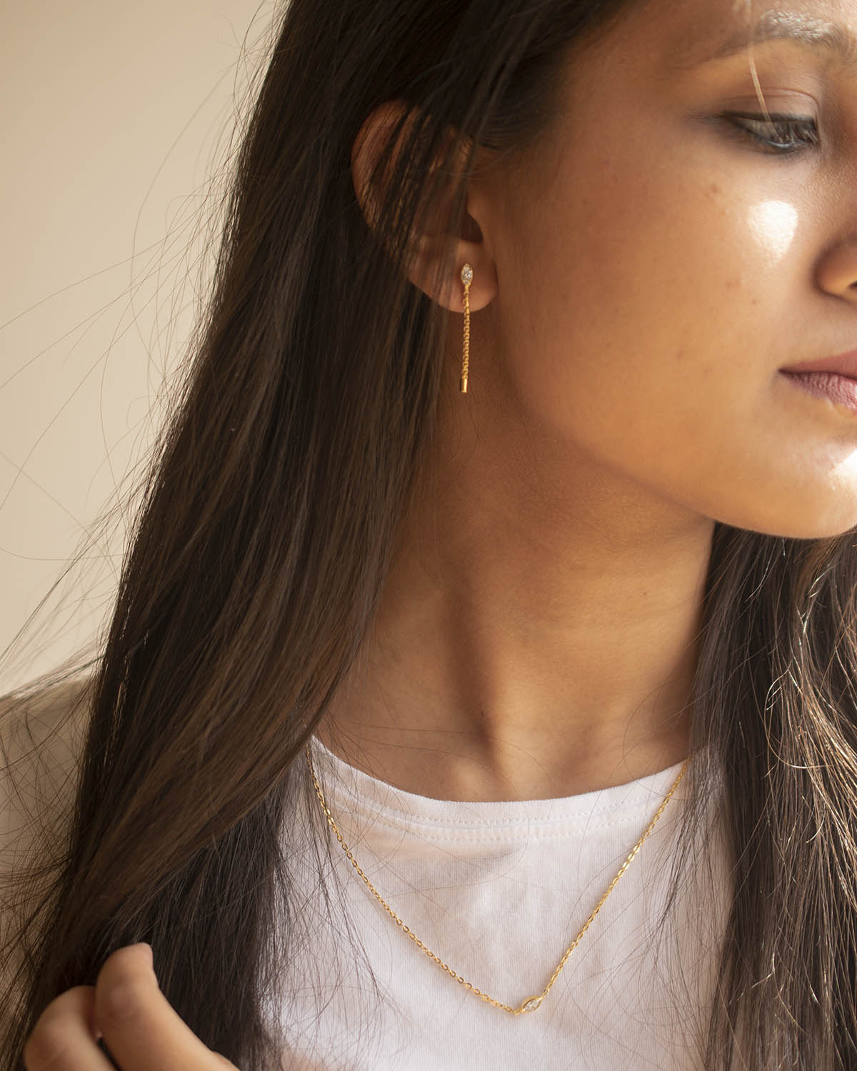 TINY MARQUISE NECKLACE