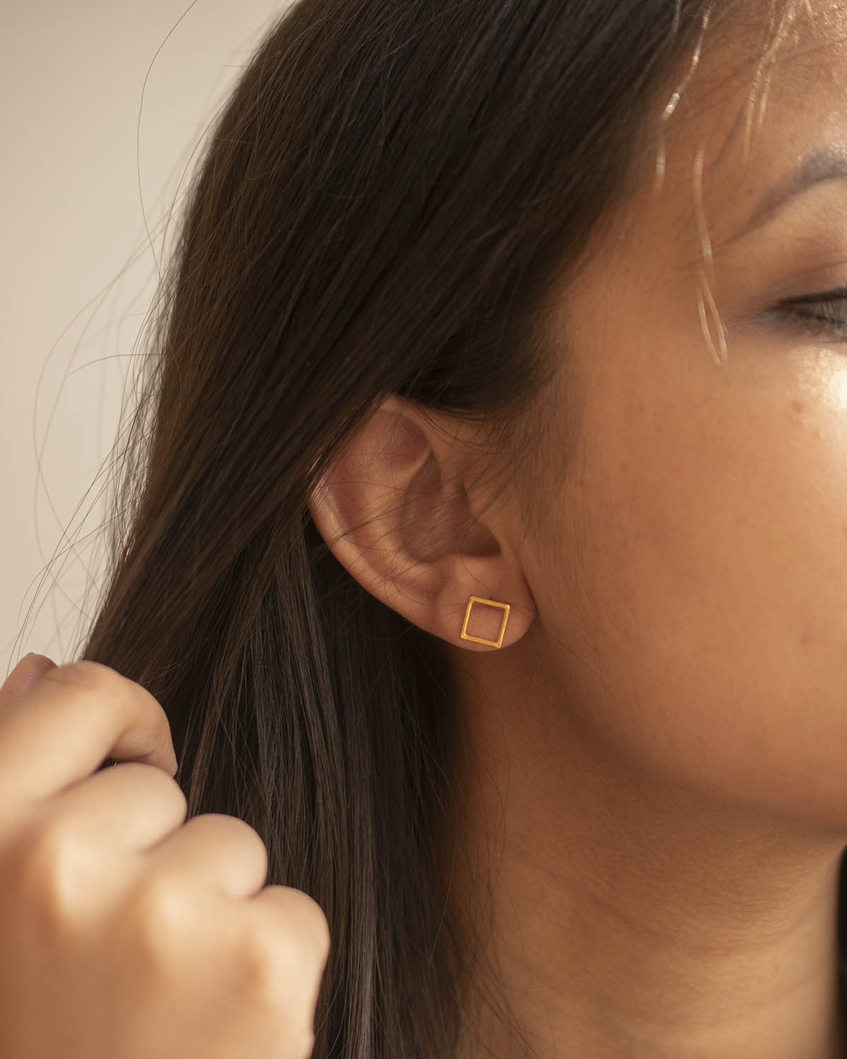 SQUARE WIRE EARRINGS