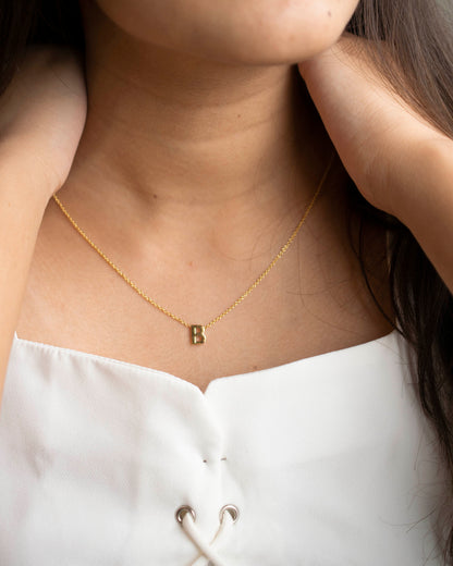 SIMPLE INITIAL NECKLACE