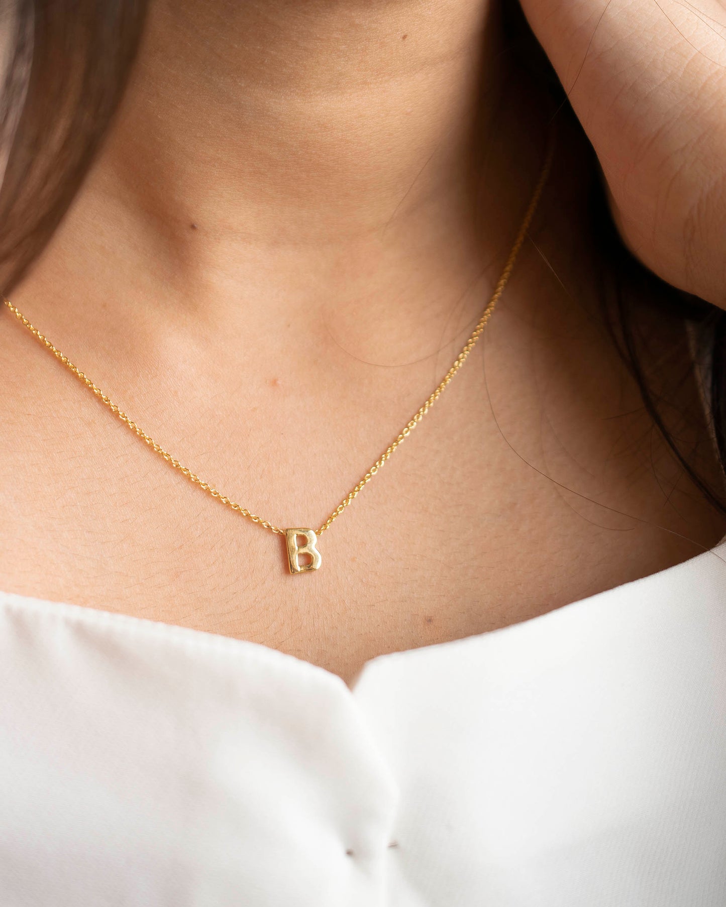 SIMPLE INITIAL NECKLACE