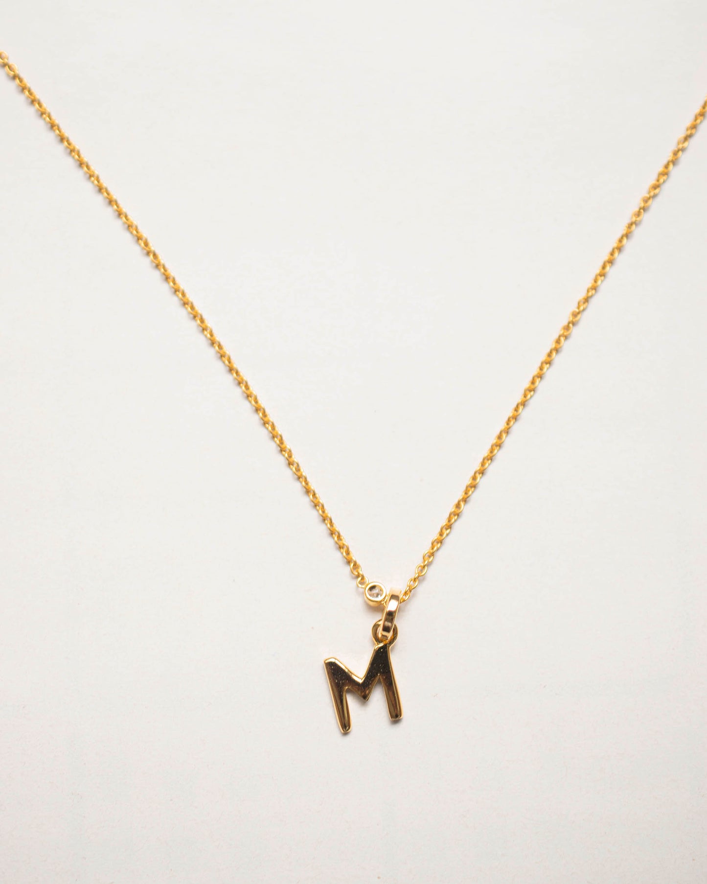 SIMPLE INITIAL CHARM NECKLACE