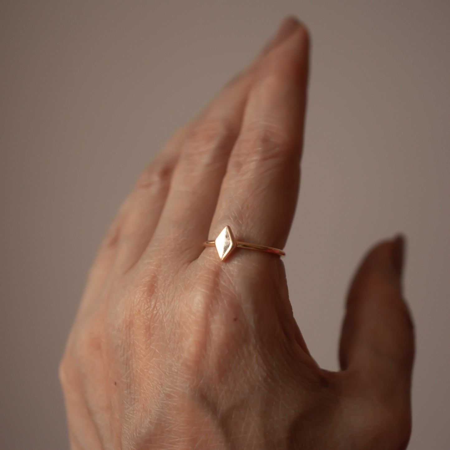 KITE 14K GOLD RING