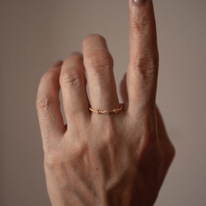 TWISTED SLIM DIAMOND 14K GOLD RING