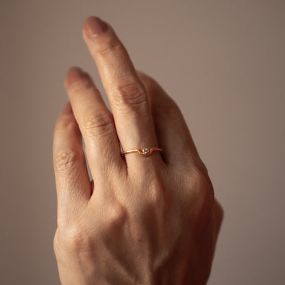 TINY CURVE DIAMOND 14K GOLD RING