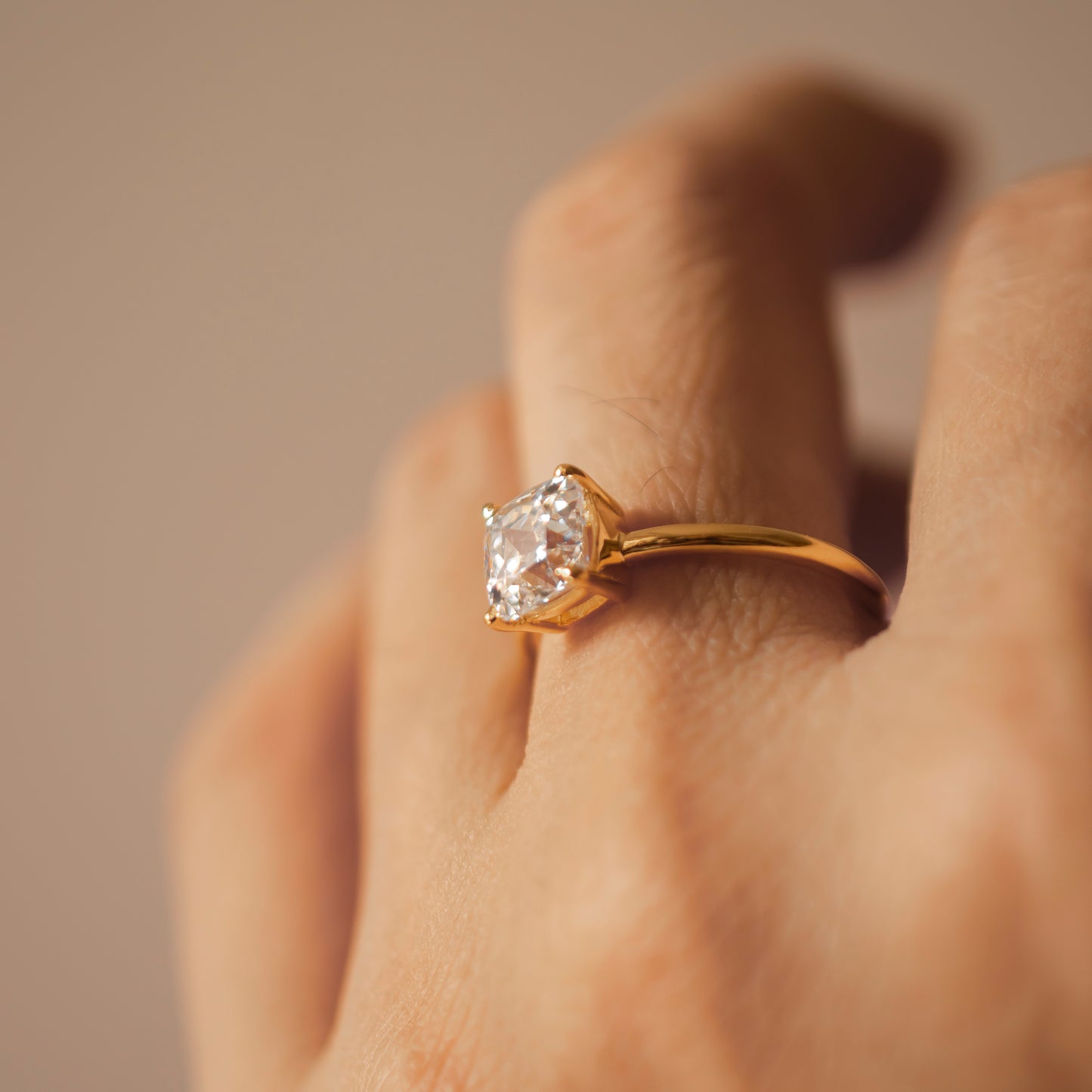 2ct CUSHION SOLITAIRE GOLD RING